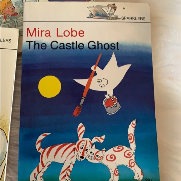 SALE!! Young readers novellas set of 7.   YA - Picture 7 of 16